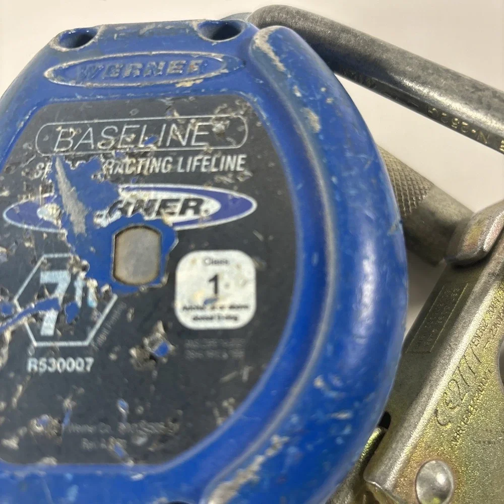 Werner Baseline Self Retracting Lifeline SRL R530007 Class 1 Fall Protection 7ft